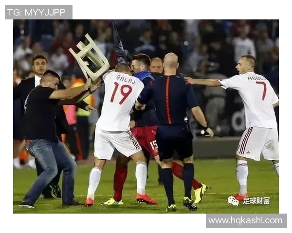 足球明星罚站视频高清揭秘球场背后的故事与情感瞬间 足球明星罚站视频高清揭秘球场背后的故事与情感瞬间